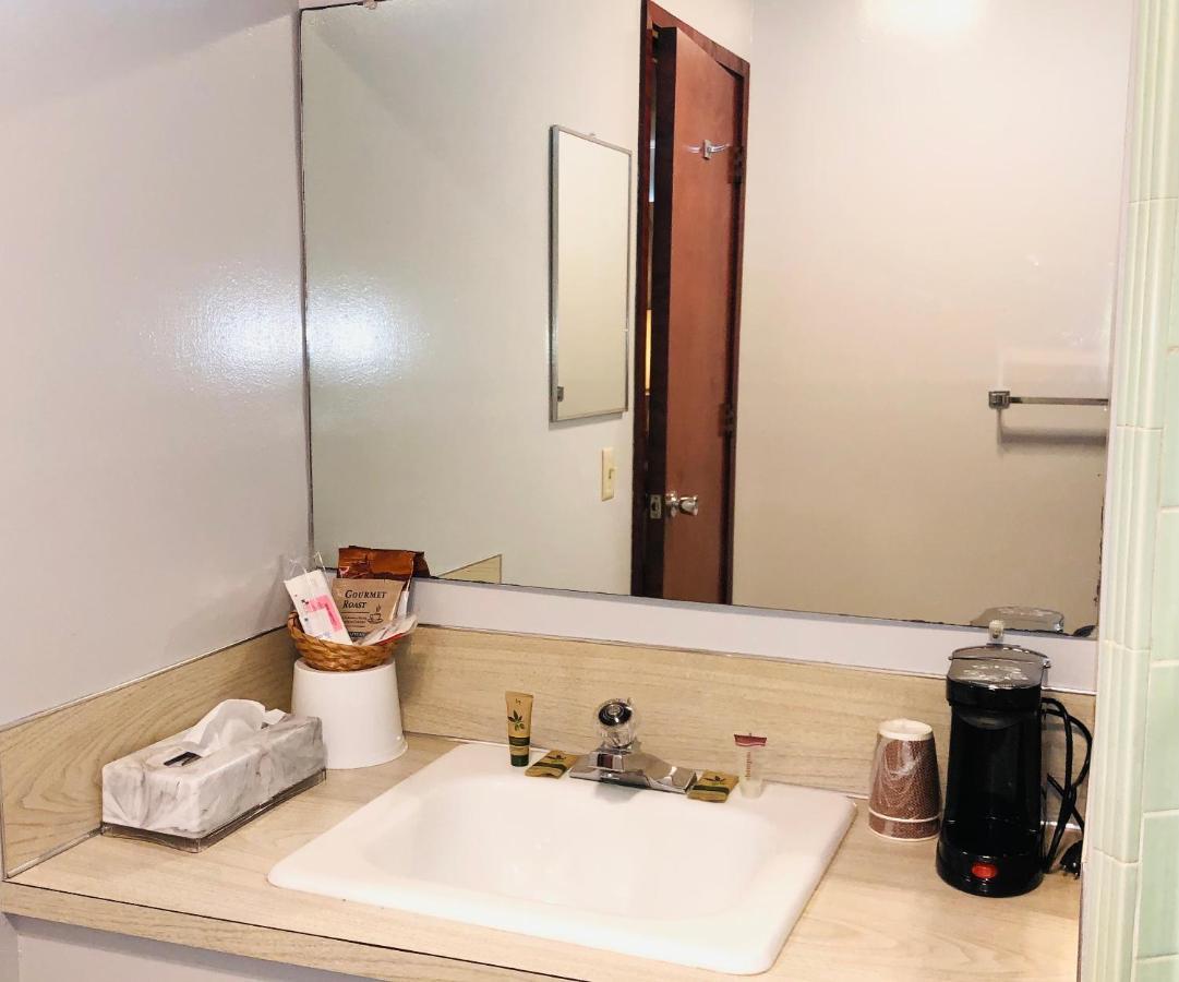 Curly Redwood Lodge Crescent City Esterno foto