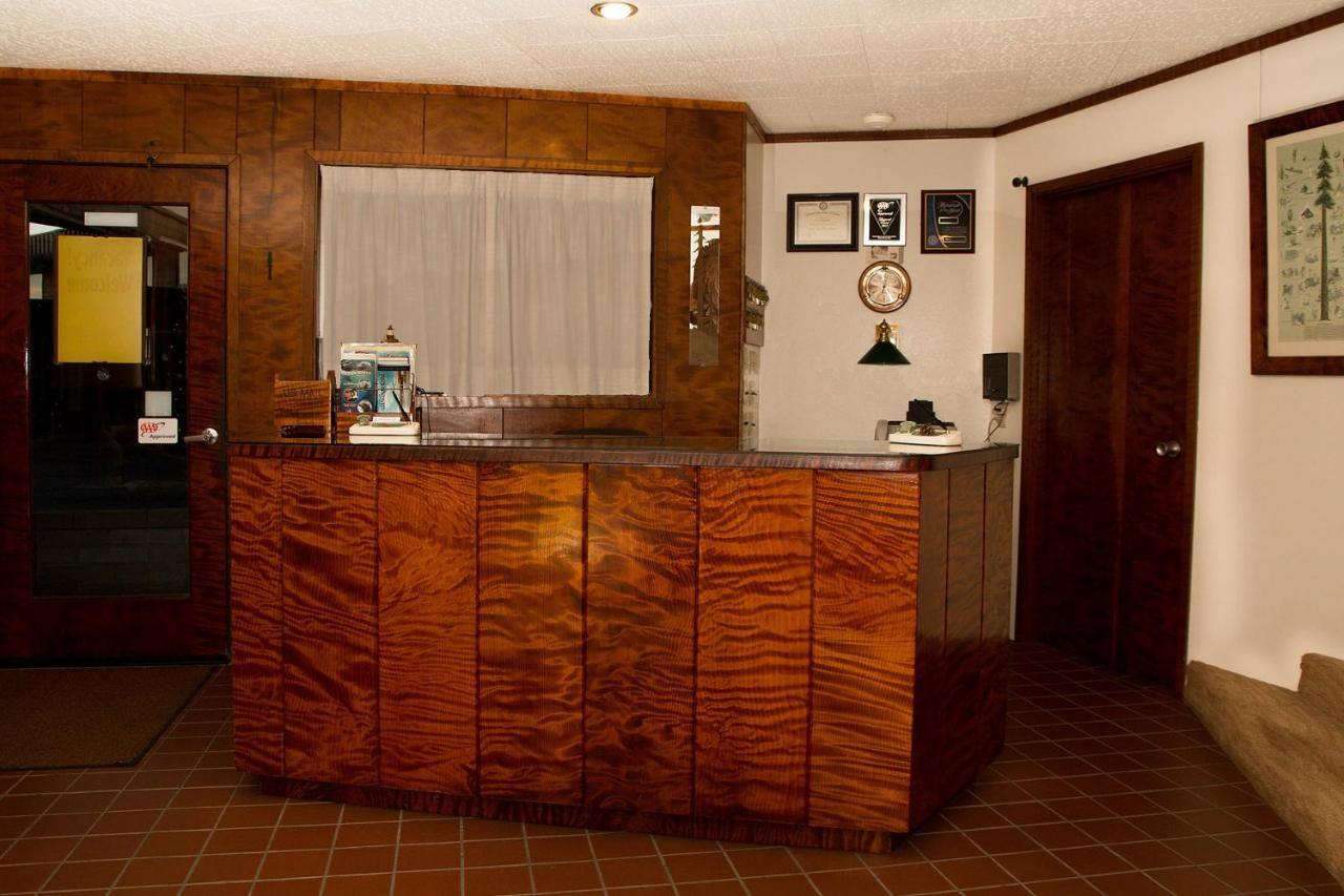 Curly Redwood Lodge Crescent City Esterno foto